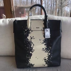 Tumi Tote